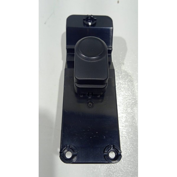 Botão Vidro Elétrico Porta T.e Hyundai Hb20 14 A 19