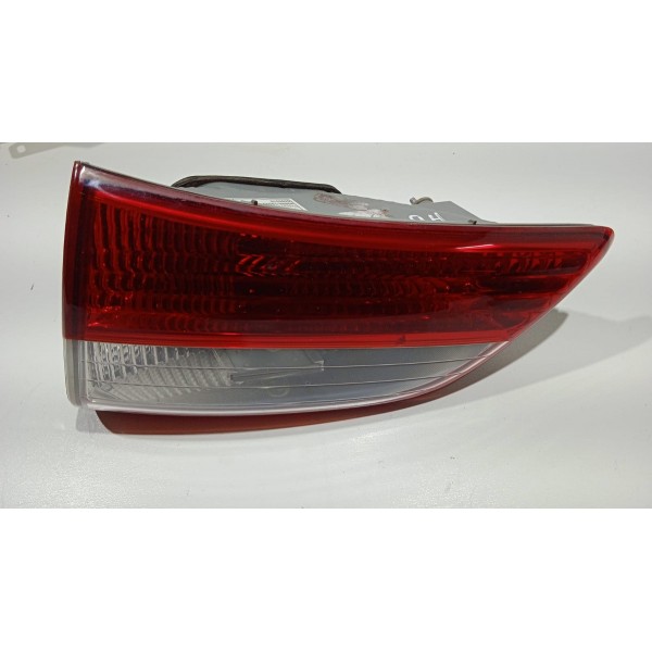 Lanterna Tampa Traseira L.d Hyundai Hb20 Hatch 13 A 17 Direito/passageiro Vermelho