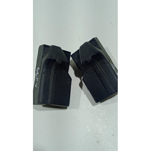 Par Vedação Superior Paralama Churrasqueira Vw Golf 14 A 19