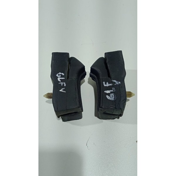 Par Vedação Superior Paralama Churrasqueira Vw Golf 14 A 19