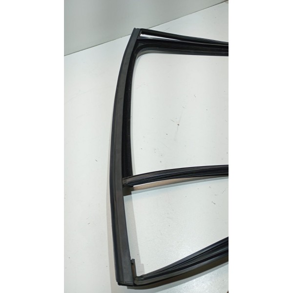 Guarnição Borracha Trilho Vidro Porta T.d Vw Golf Variant