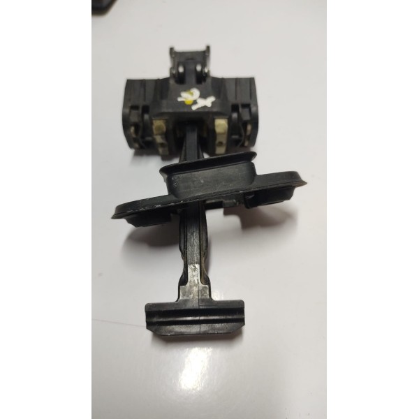 Limitador De Porta Traseira Esquerda Bmw 320i 2013 A 2017