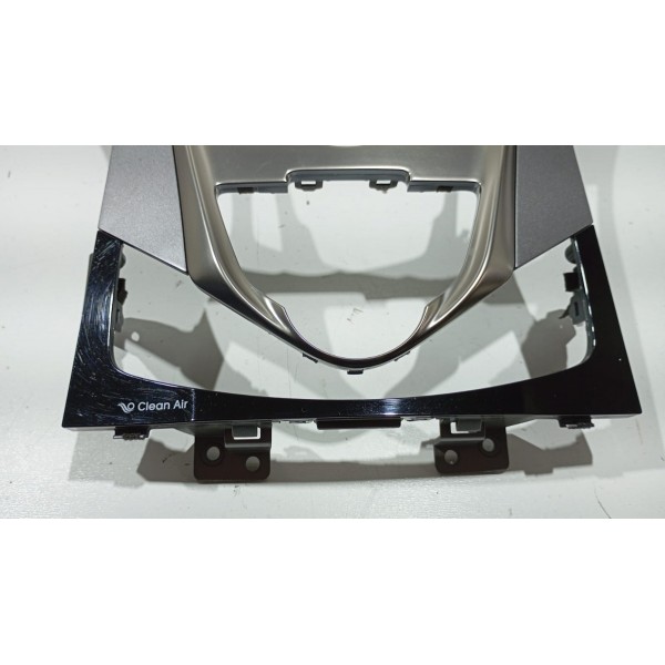 Moldura Central Radio Hyundai Azera 12 A 17
