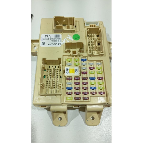Caixa Fusivel Interno Hyundai Azera 12 A 17