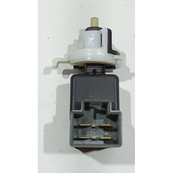 Sensor Interruptor Pedal Freio Hyundai Azera 12 A 17