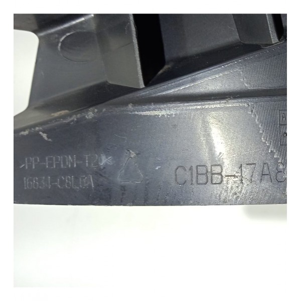 Suporte Guia Parachoque Traseiro L.d Ford New Fiesta 13 A 19
