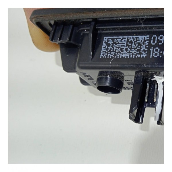 Luz De Placa Vw Golf Variant 14 A 19 C/ Detalhe Conector