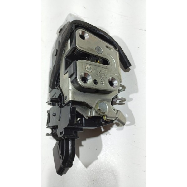 Fechadura Porta T.d Nissan Versa 13 A 18
