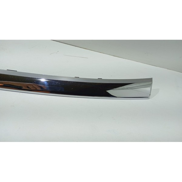 Friso Moldura Cromado Tampa Traseira Mitsubishi Outlander