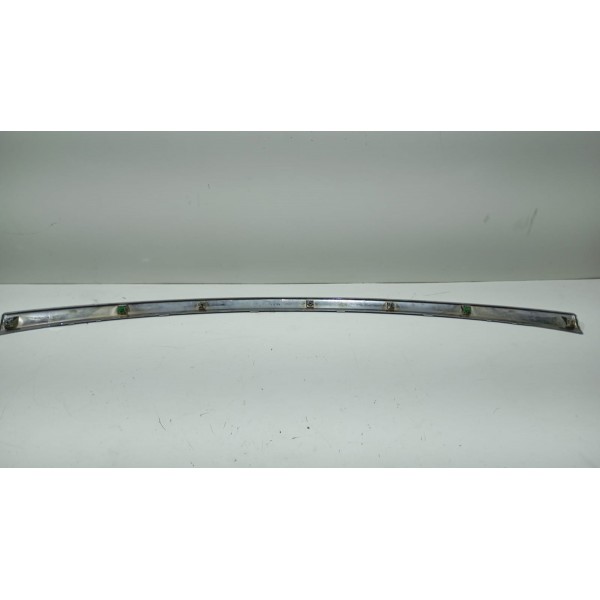 Friso Moldura Cromado Tampa Traseira Mitsubishi Outlander