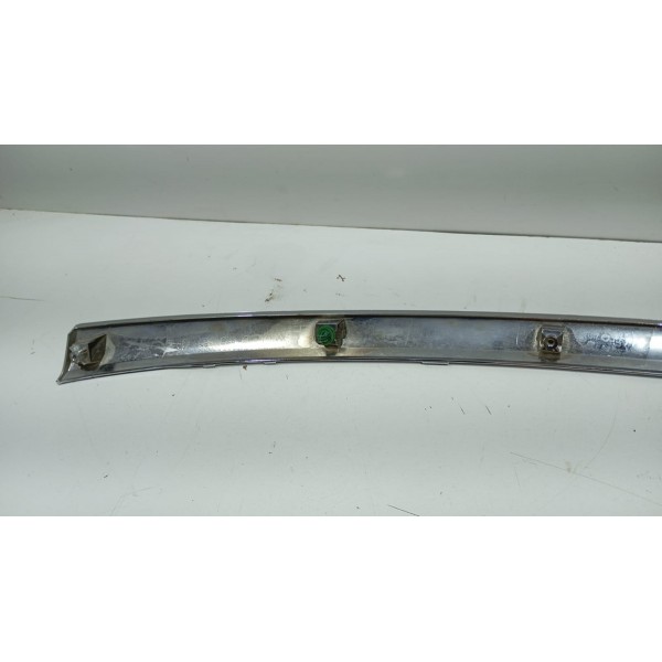 Friso Moldura Cromado Tampa Traseira Mitsubishi Outlander