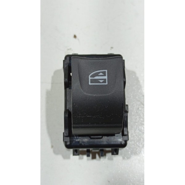 Botão Comando Vidro Elétrico D.d Renault Captur 17 A 20