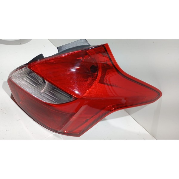 Lanterna Traseira L.d Ford Focus Hatch 13 A 15 Direito Vermelho