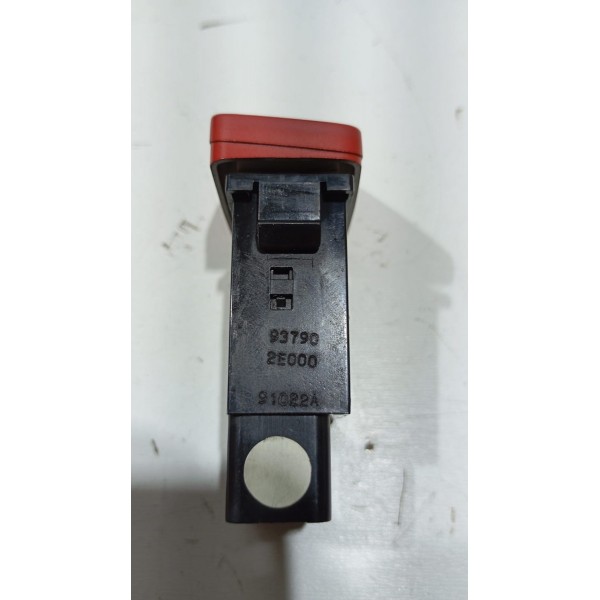 Botão Comando Pisca Alerta Hyundai Tucson 08 A 16 Vermelho