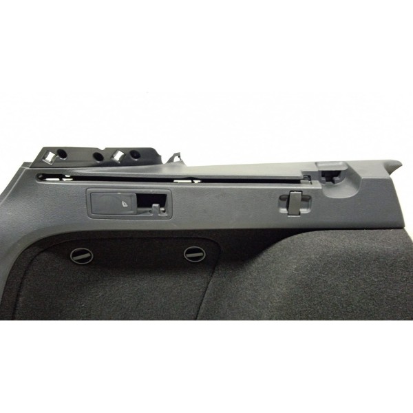 Acabamento Lateral Porta Malas L.e Vw Golf Variant Tsi