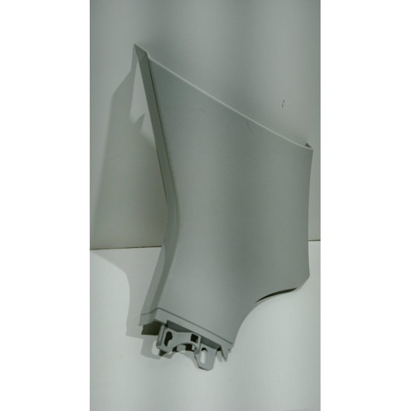 Acabamento Coluna Traseira L.d Vw Golf Variant Tsi