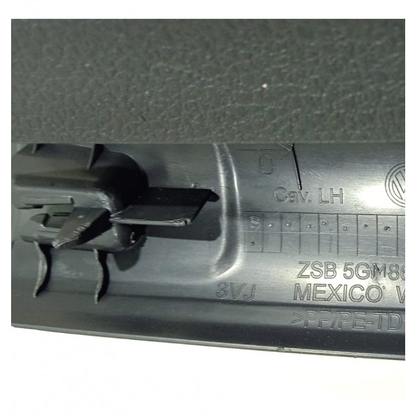 Acabamento Guarnição Tampa Traseira L.e Vw Golf Variant Tsi