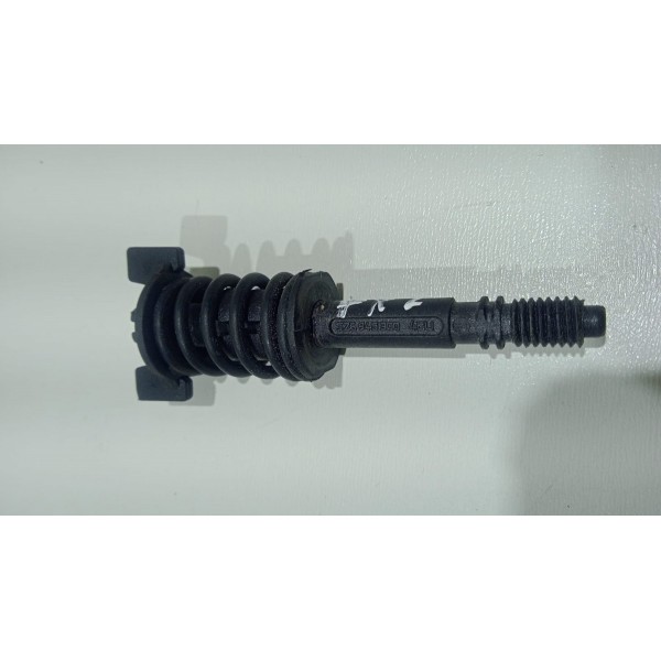 Parafuso Fixação Lanterna Traseira Vw Fox 15 A 21