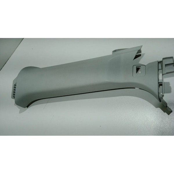 Acabamento Coluna Traseira L.d Vw Golf Variant Tsi