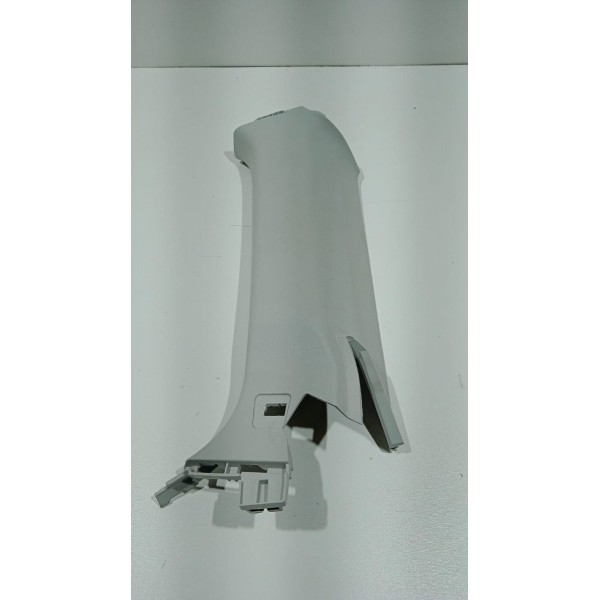 Acabamento Coluna Traseira L.d Vw Golf Variant Tsi