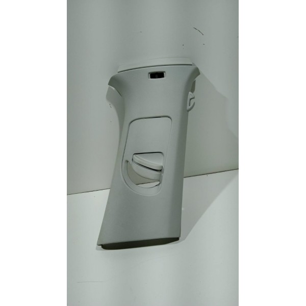 Acabamento Coluna Traseira L.d Vw Golf Variant Tsi