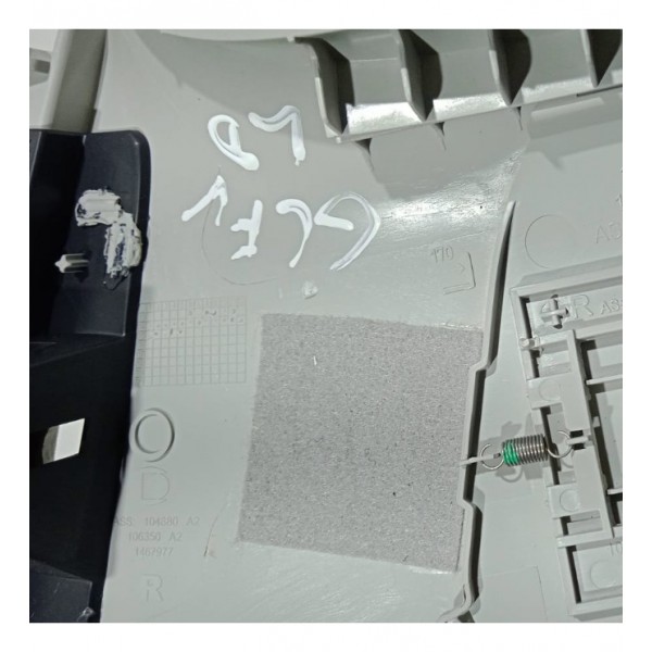 Acabamento Coluna Traseira L.d Vw Golf Variant Tsi