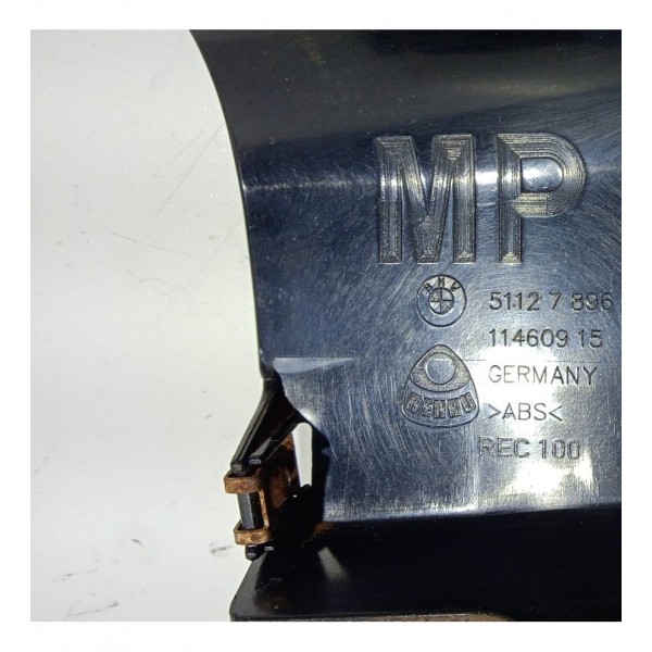 Guia Parachoque Traseiro Direito Bmw 550i 08 A 11