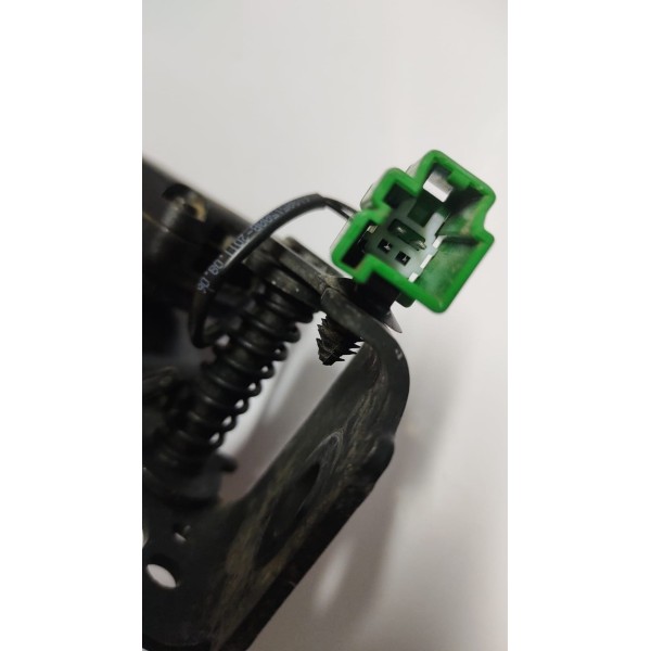 Engate Cinto Segurança Traseiro R.r Evoque 2011 A 2015