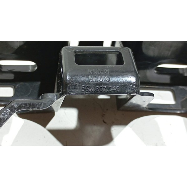 Guia Parachoque Dianteiro L.e Vw Golf 14 A 18