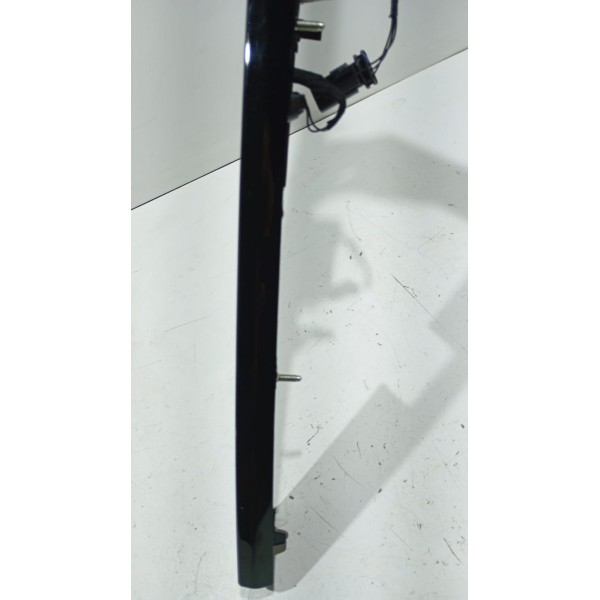 Moldura Tampa Traseira Luz De Placa Discovery Sport 15 A 17