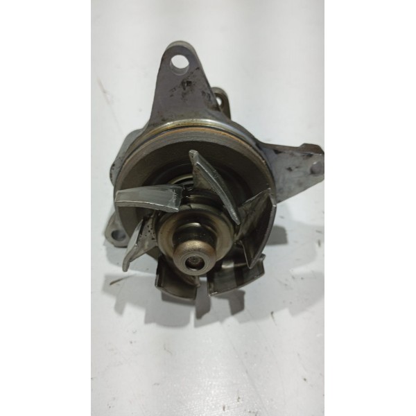 Bomba De Água Ford Focus 2.0 16v 14 A 18