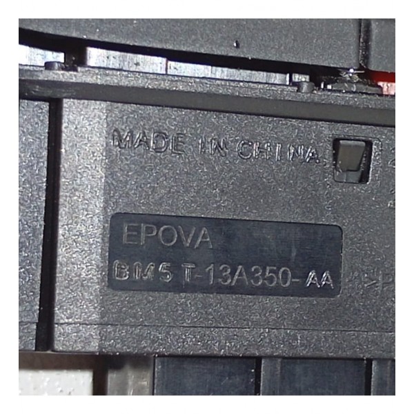 Botão Pisca Alerta Trava Porta Ford Focus Hatch 14 A 16 Preto