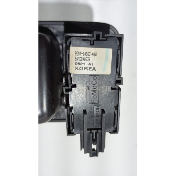 Acabamento Maçaneta Int. Botão Trava Porta D.d Ford Fusion