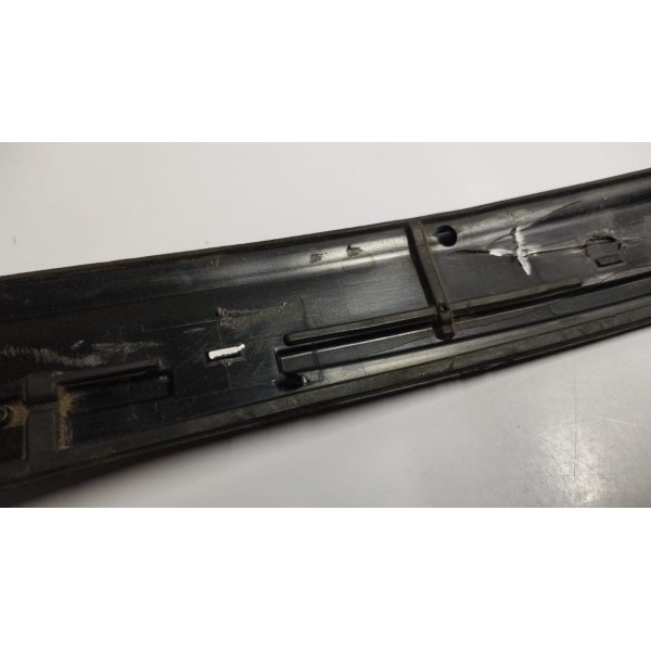 Moldura Acabamento Vedação Central Capo Audi A4 16 A 20