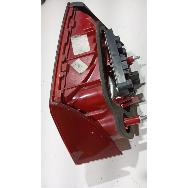Lanterna Traseira Tampa L.d Vw Jetta 12 A 15