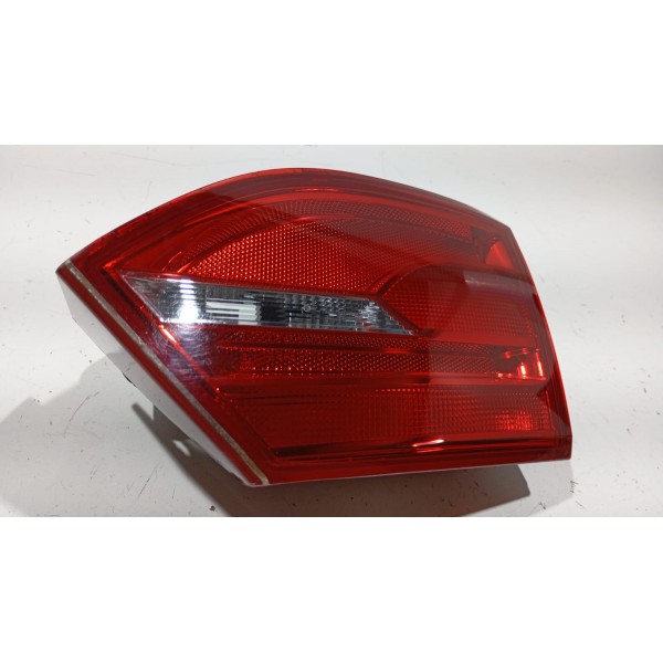 Lanterna Traseira Tampa L.d Vw Jetta 12 A 15