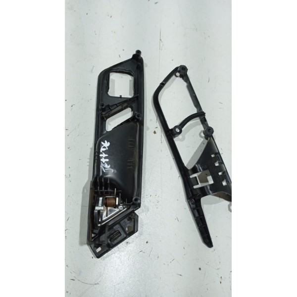 Acabamento Maçaneta Interna Porta D.e Vw Jetta 12 A 15 Dianteira