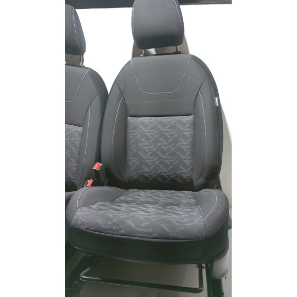 Jogo De Banco Com Bolsas Laterais Nissan Kicks 20 A 25