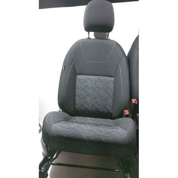 Jogo De Banco Com Bolsas Laterais Nissan Kicks 20 A 25