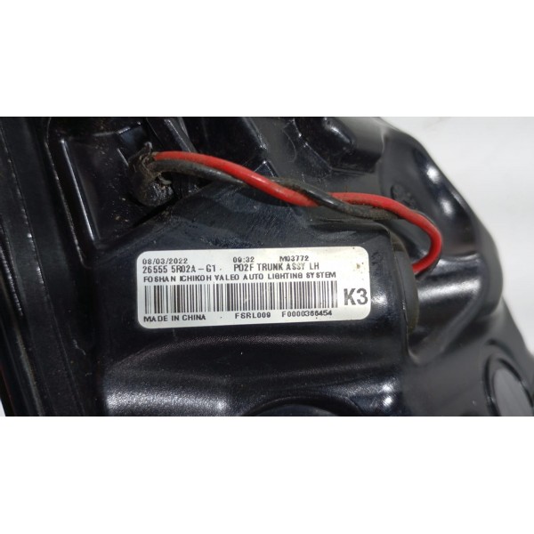 Lanterna Tampa Traseira Led Nissan Kicks 21 A 25 Sem Detalhe