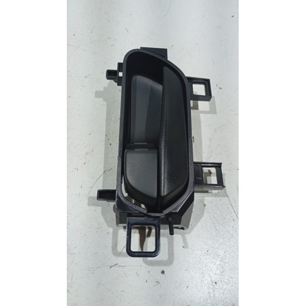 Maçaneta Interna Porta T.e Nissan Kicks 16 A 25 - Traseira