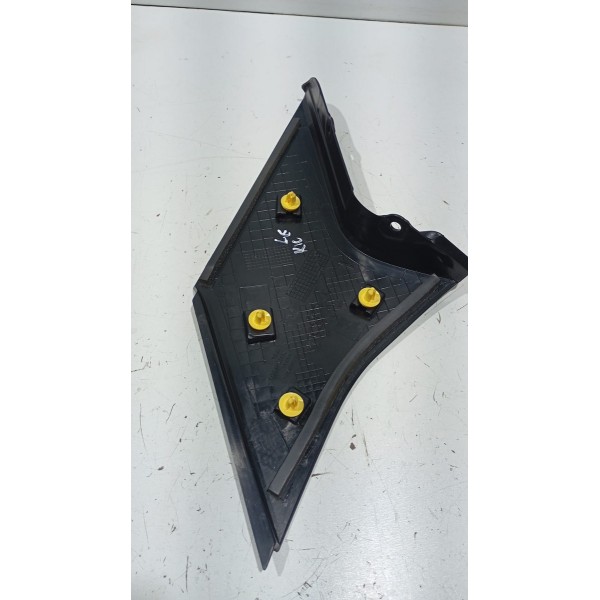 Moldura Acabamento Coluna Traseira Externa L.e Nissan Kicks