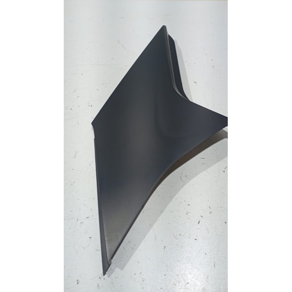 Moldura Acabamento Coluna Externa T.d Nissan Kicks 16 A 25