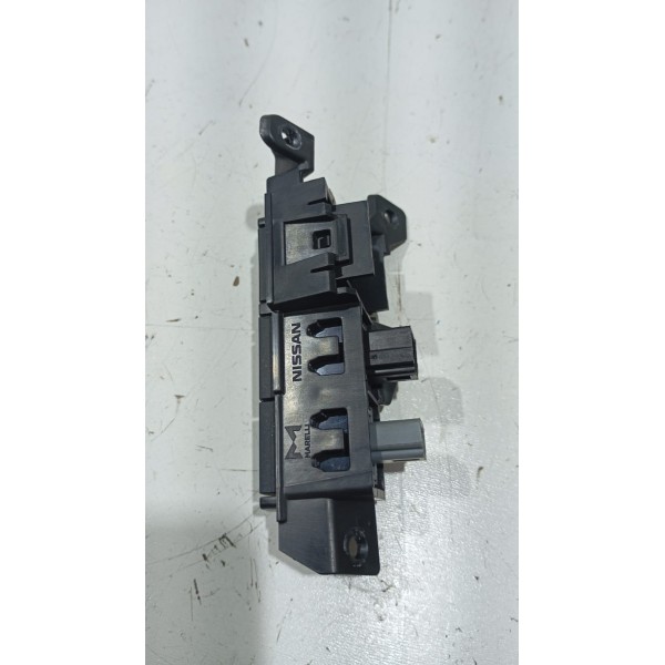 Botão Comando Tração Estabilidade Nissan Kicks 20 A 25 - 1