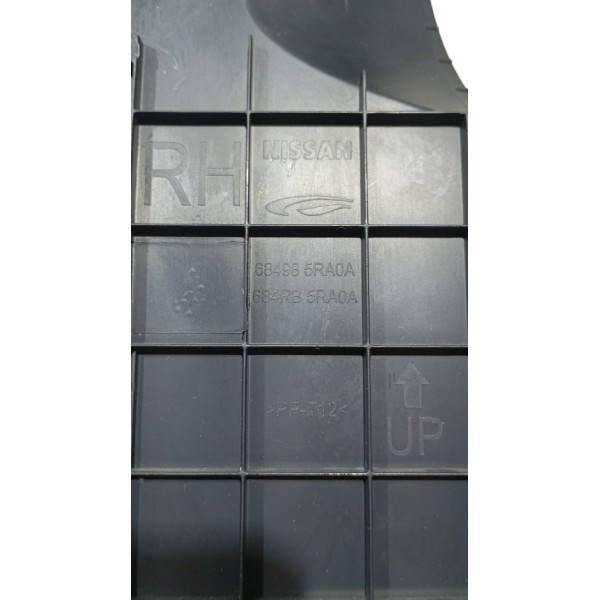 Acabamento Lateral Painel L.d Nissan Kicks 16 A 25