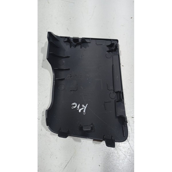 Acabamento Moldura Lateral L.e Banco Traseiro Nissan Kicks