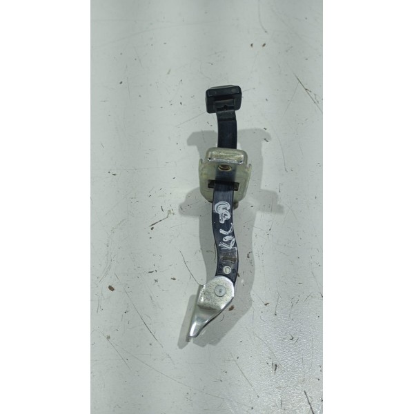 Limitador De Porta D.d Nissan Kicks 16 A 25