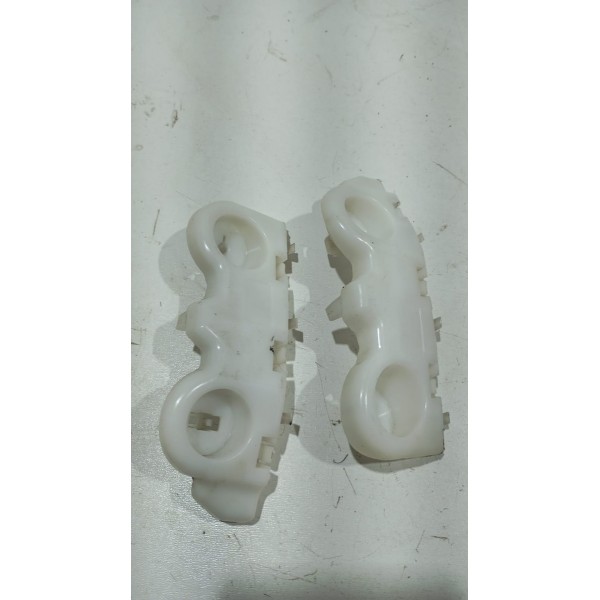 Par Guia Parachoque Dianteiro Nissan Kicks 16 A 25