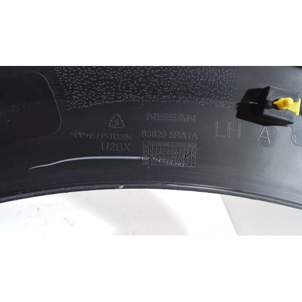 Moldura Alargador Paralama T.e Nissan Kicks 16 A 25