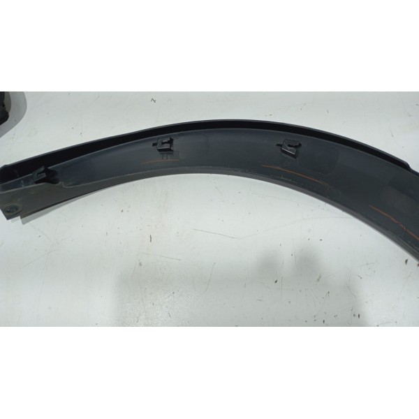 Moldura Alargador Paralama T.d Nissan Kicks 16 A 25 - Preto